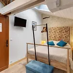 L'authentic - D'hotes Bed & Breakfast 2*