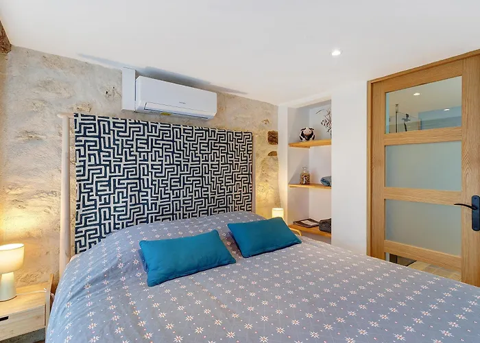 L'authentic - D'hotes Bed and breakfast 2*